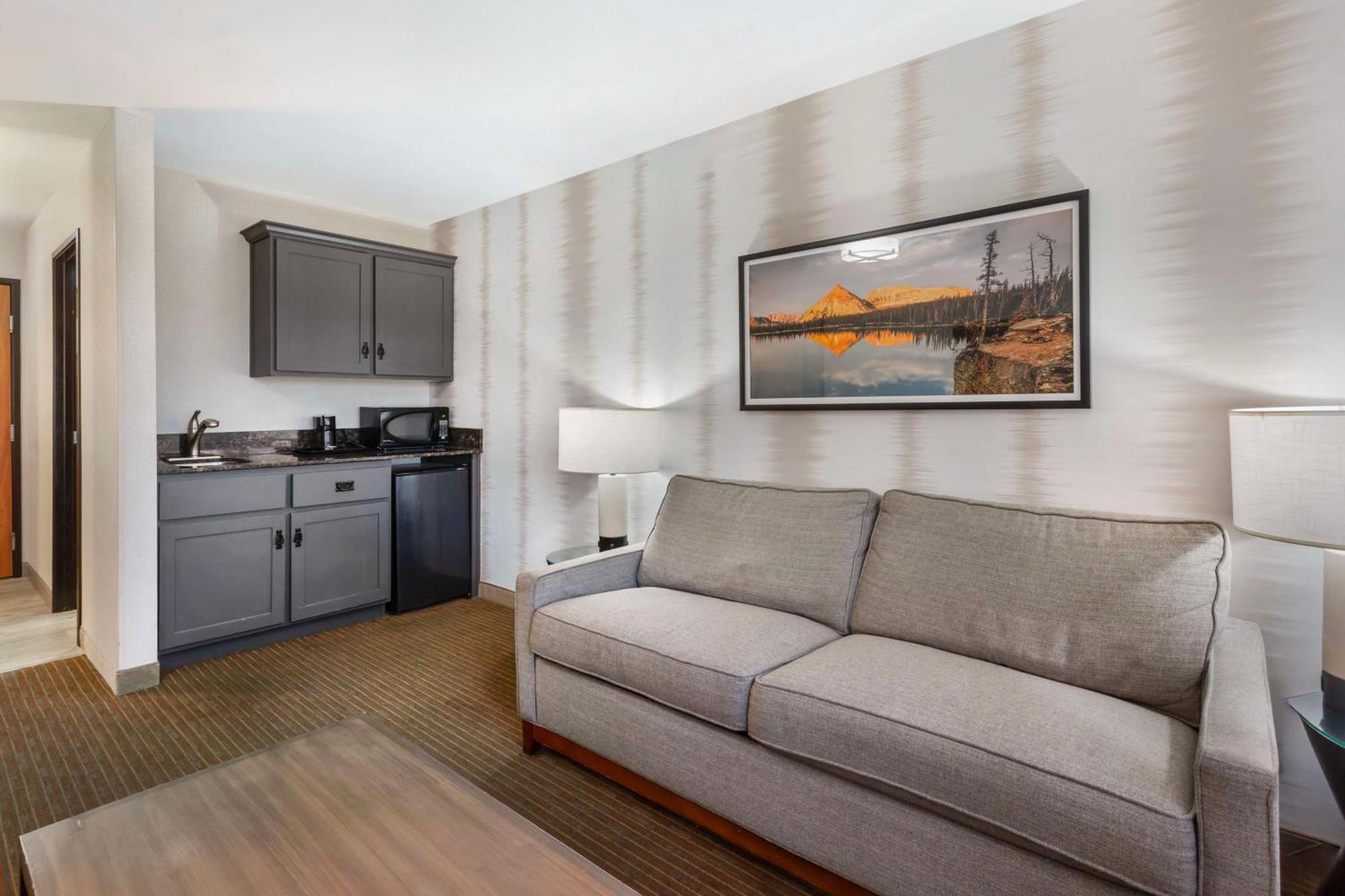 Best Western Holiday Hills Coalville Εξωτερικό φωτογραφία